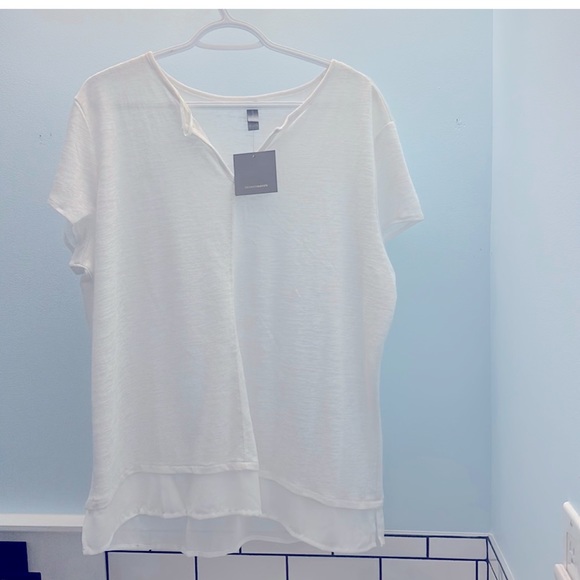 Tops - New 2XL white tee.